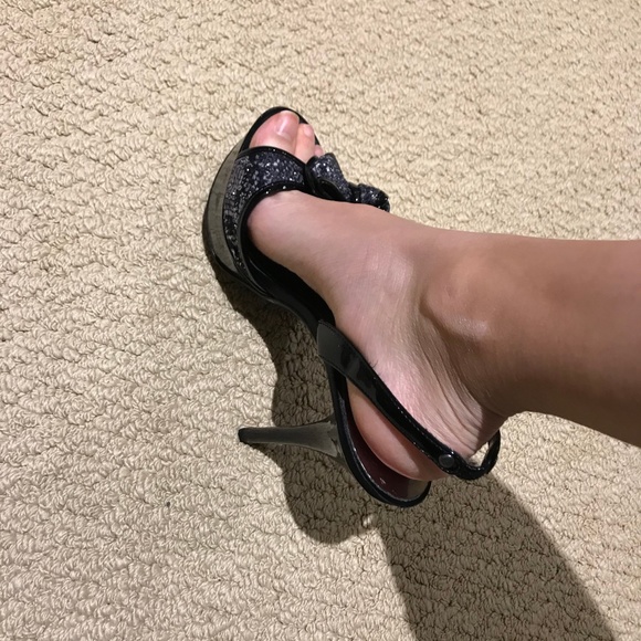 Guess by Marciano Heels - Picture 5 of 6